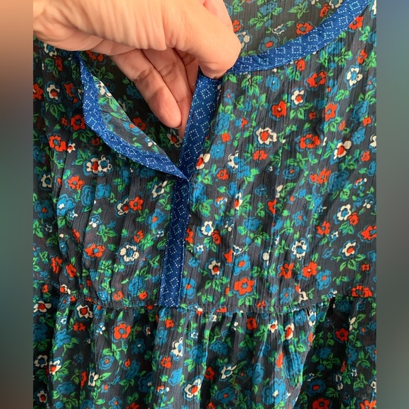 HOLLISTER semi sheer top size Medium - Picture 11 of 11